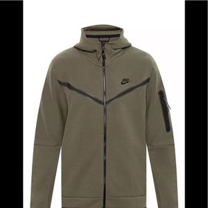 Nike tech fleece green size s.  Brand new.  With tags